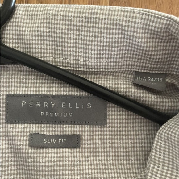 Perry Ellis premium slim fit box patterned shirt medium condition 10/10 - Picture 2 of 3